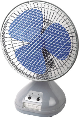 Un buon prezzo. Fan portatile ricaricabile del metallo con la luce del LED, ventola di raffreddamento portatile in linea