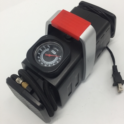 Il potere di modi di dc due di CA ottiene il compressore d'aria della gomma di automobile con il calibro, compressore d'aria automatico