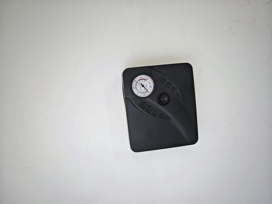 Pneumatici neri DC 12V Compressore d'aria portatile Inflatore di pneumatici portatili
