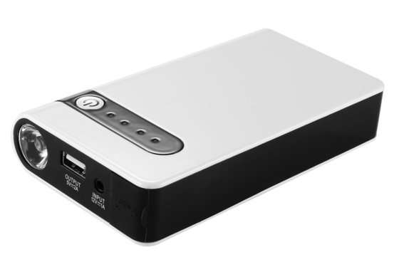 Compatto 12V Car Jump Starter con torcia a LED e batteria da 11000mAh