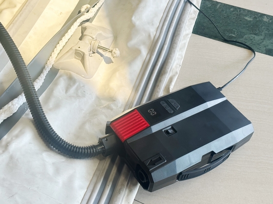 Capacità della batteria 5000mAH SUP Pompa elettrica per ponteggio gonfiabile Kayak Paddle Board 20PSI 12V/110-240V