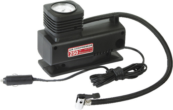 Un buon prezzo. Il nero di plastica pratico lungo il compressore d'aria dell'automobile di viaggio DC12V per le gomme differenti in linea
