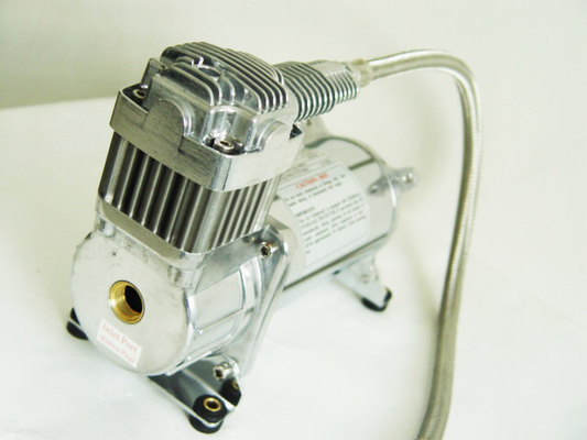 Un buon prezzo. 1 / 4'» compressore 12v e carro armato del compressore 200psi della sospensione di giro dell'aria singoli in linea