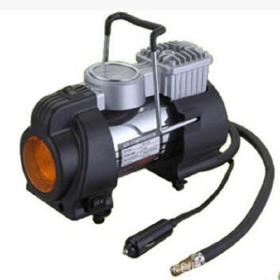 Un buon prezzo. 3 in 1 pompa di aria del metallo, compressore d'aria portatile 12v con la lampada in linea