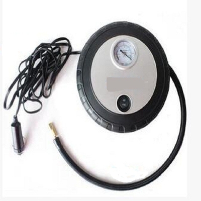 Un buon prezzo. Mini compressore per pneumatici portatile ABS DC12v in linea